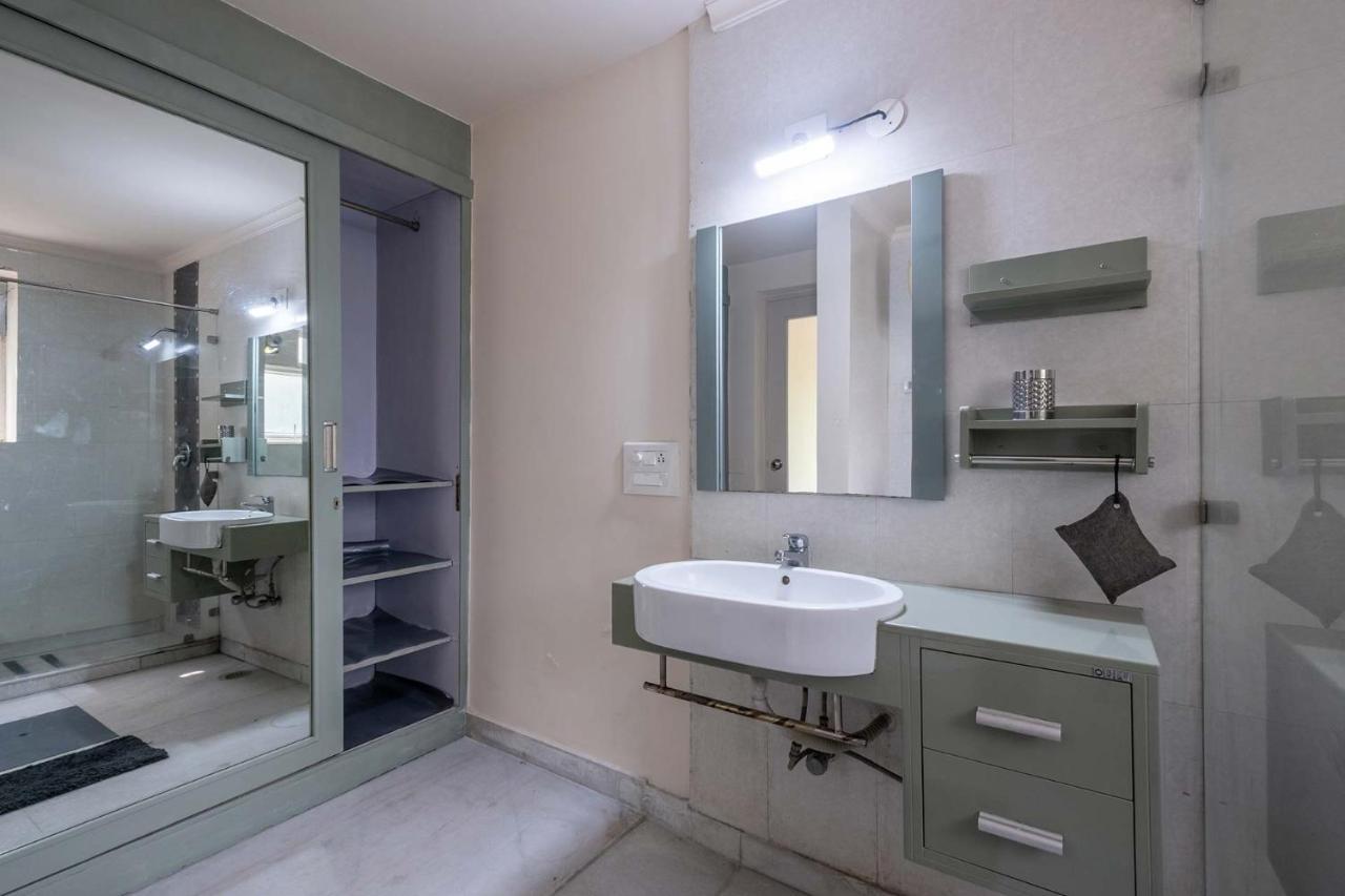 מנסאר Stayvista At The Banyan Abode With Pool Table, Pet Friendly & Outdoor Pool מראה חיצוני תמונה