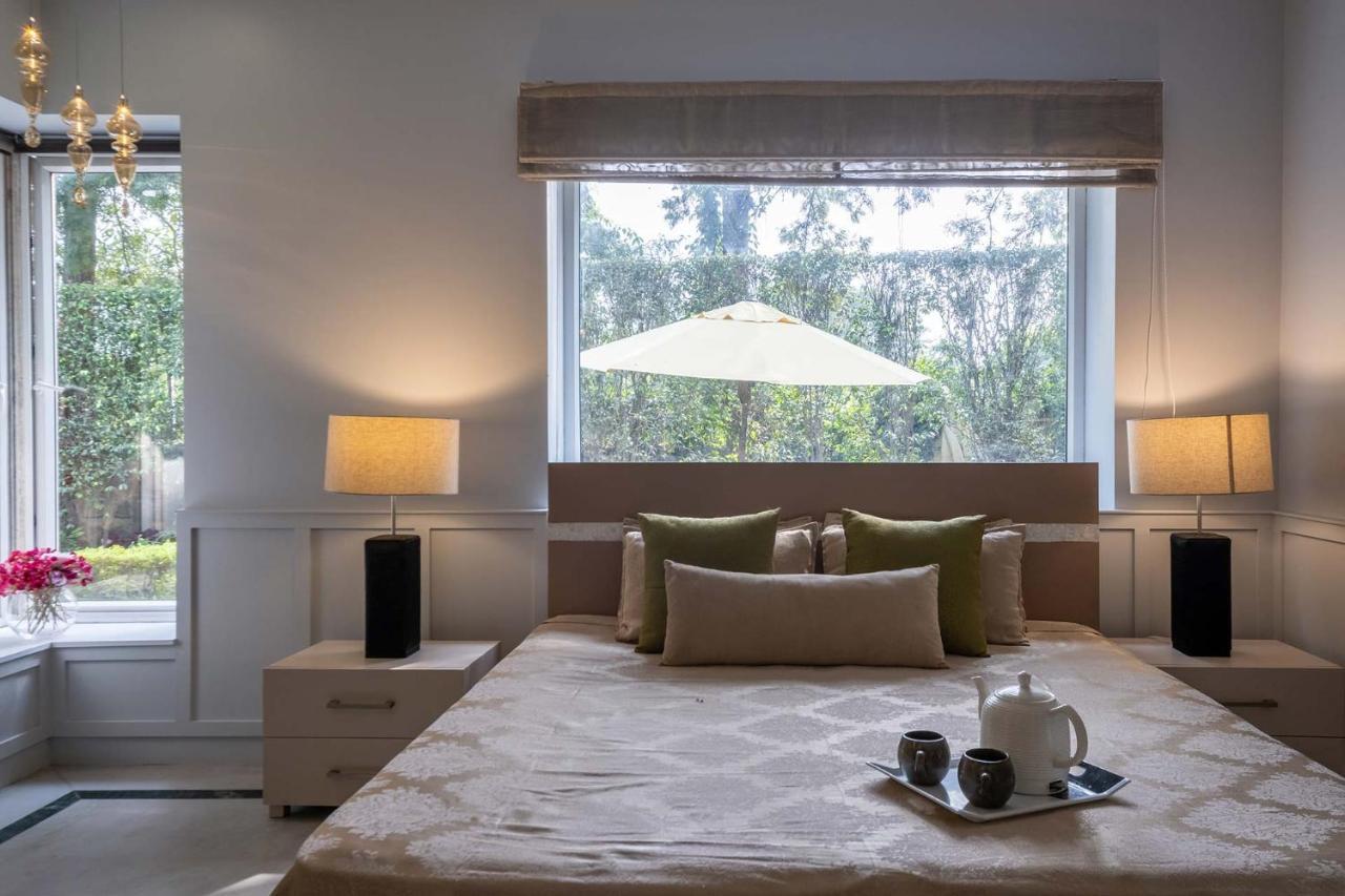 מנסאר Stayvista At The Banyan Abode With Pool Table, Pet Friendly & Outdoor Pool מראה חיצוני תמונה