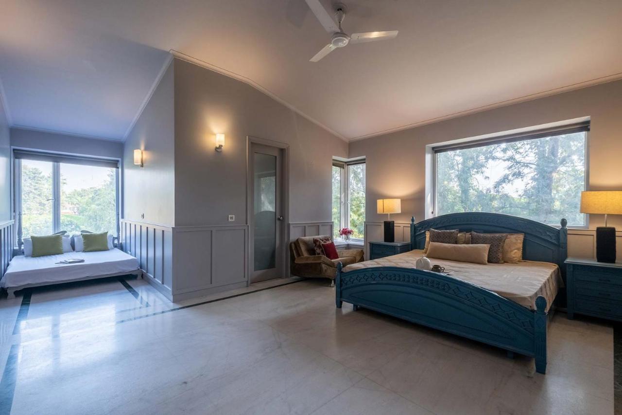 מנסאר Stayvista At The Banyan Abode With Pool Table, Pet Friendly & Outdoor Pool מראה חיצוני תמונה