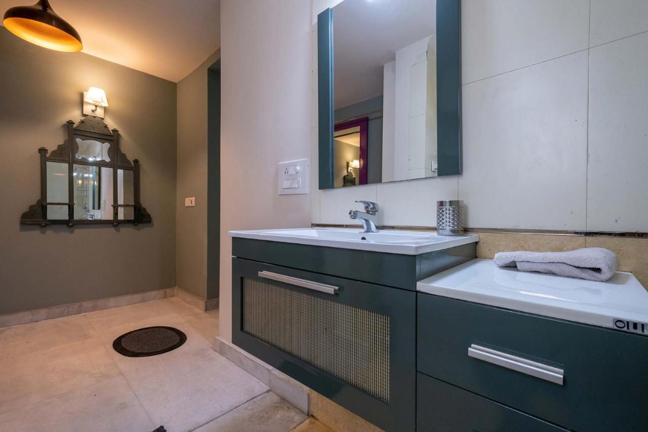 מנסאר Stayvista At The Banyan Abode With Pool Table, Pet Friendly & Outdoor Pool מראה חיצוני תמונה