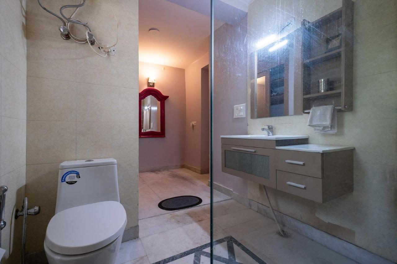 מנסאר Stayvista At The Banyan Abode With Pool Table, Pet Friendly & Outdoor Pool מראה חיצוני תמונה